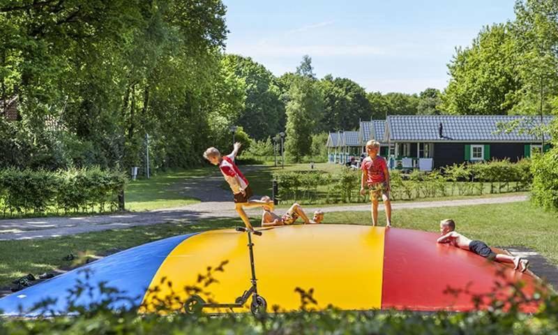 Sayang26 Gezellige Gezinsvriendelijke Stacaravan Op Familiecamping De Vossenburcht In Natuurgebied Reestdal - No Workers Allowed Villa IJhorst Esterno foto